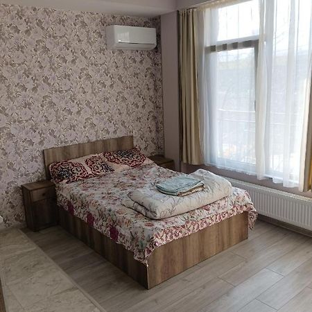 Mary'S Cozy & Lovely Studio On Very Quiet Khosharauli Street Tbilisi ภายนอก รูปภาพ