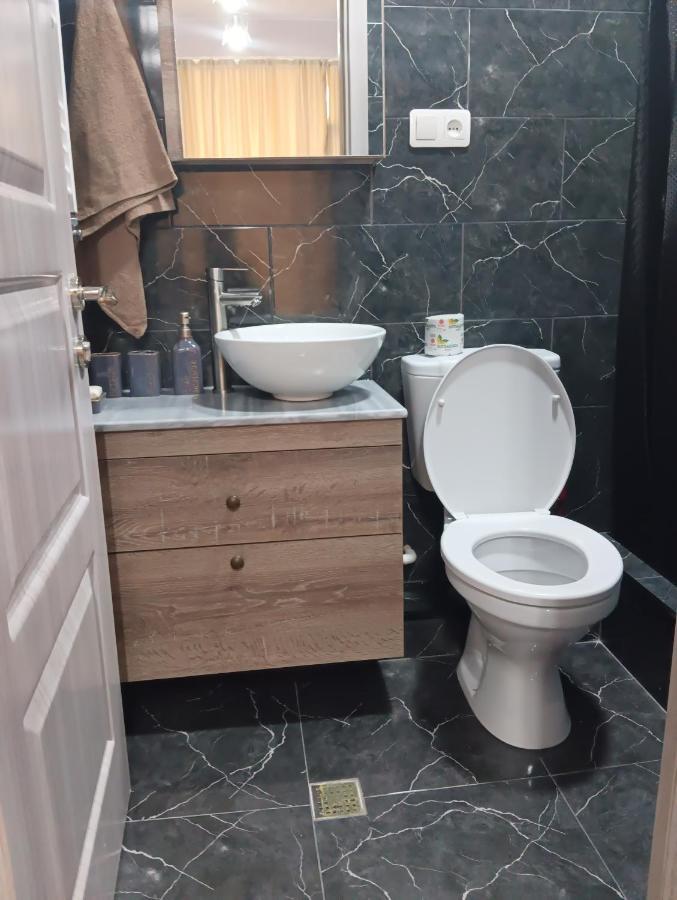 Mary'S Cozy & Lovely Studio On Very Quiet Khosharauli Street Tbilisi ภายนอก รูปภาพ