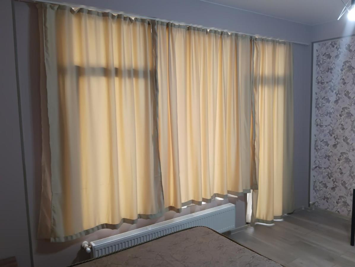 Mary'S Cozy & Lovely Studio On Very Quiet Khosharauli Street Tbilisi ภายนอก รูปภาพ