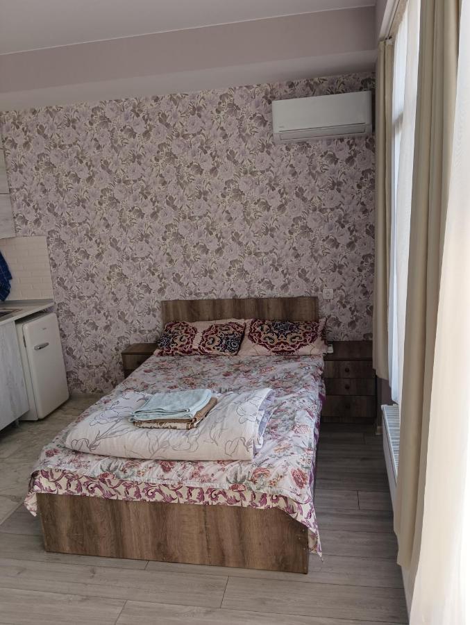 Mary'S Cozy & Lovely Studio On Very Quiet Khosharauli Street Tbilisi ภายนอก รูปภาพ