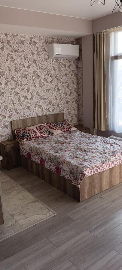 Mary'S Cozy & Lovely Studio On Very Quiet Khosharauli Street Tbilisi ภายนอก รูปภาพ